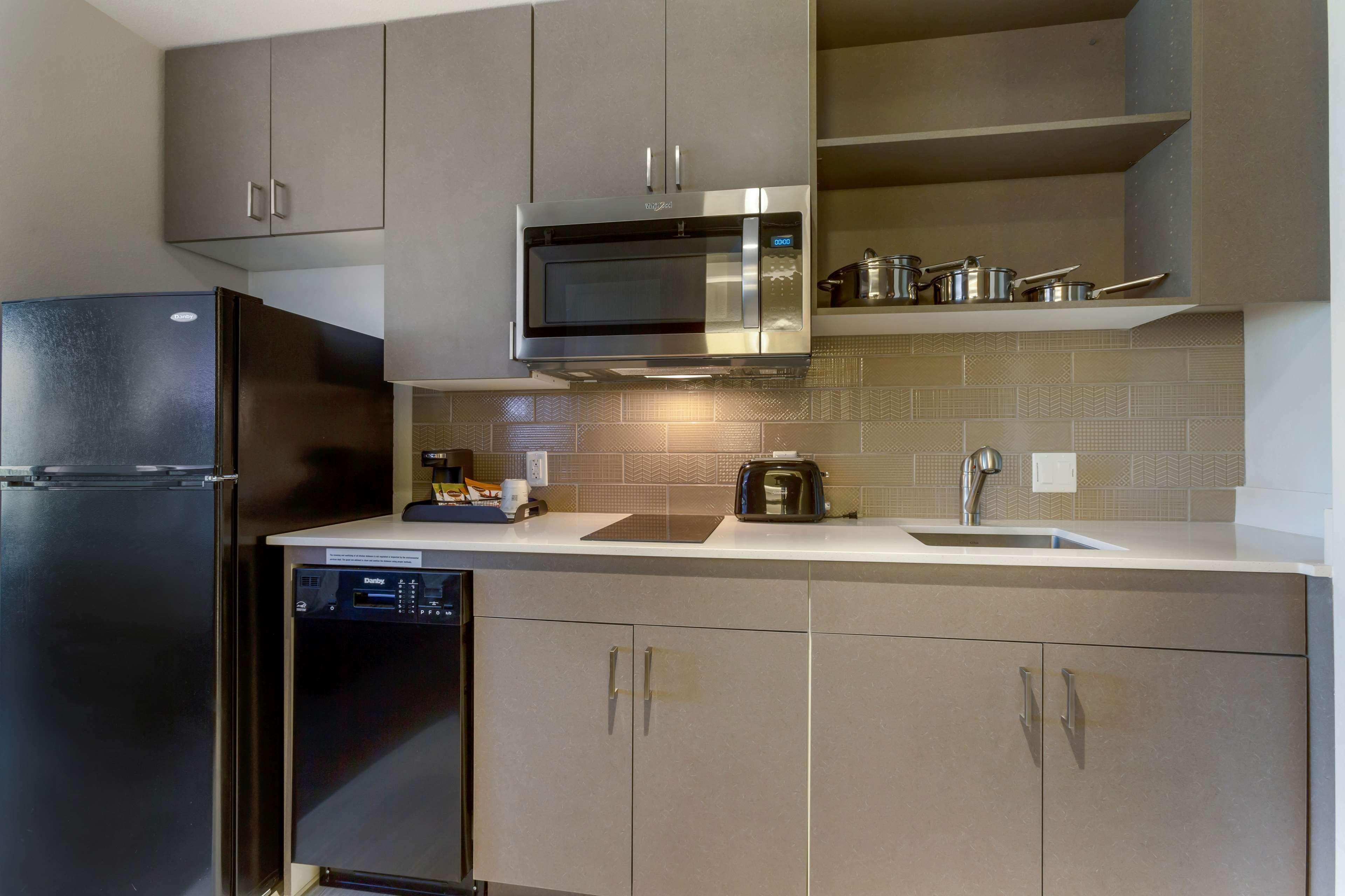 Best Western Plus Executive Residency Phoenix North Happy Valley Eksteriør billede