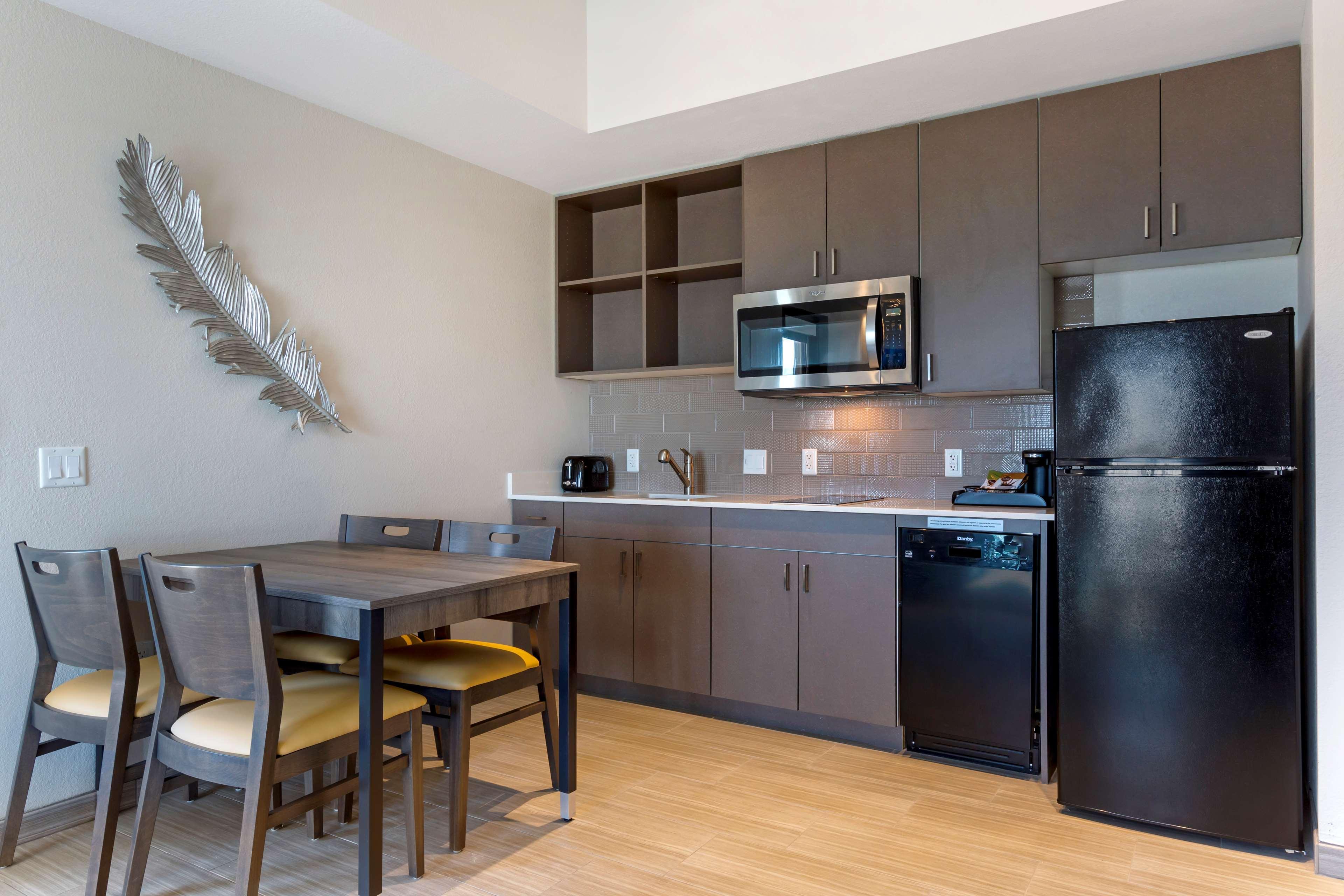 Best Western Plus Executive Residency Phoenix North Happy Valley Eksteriør billede