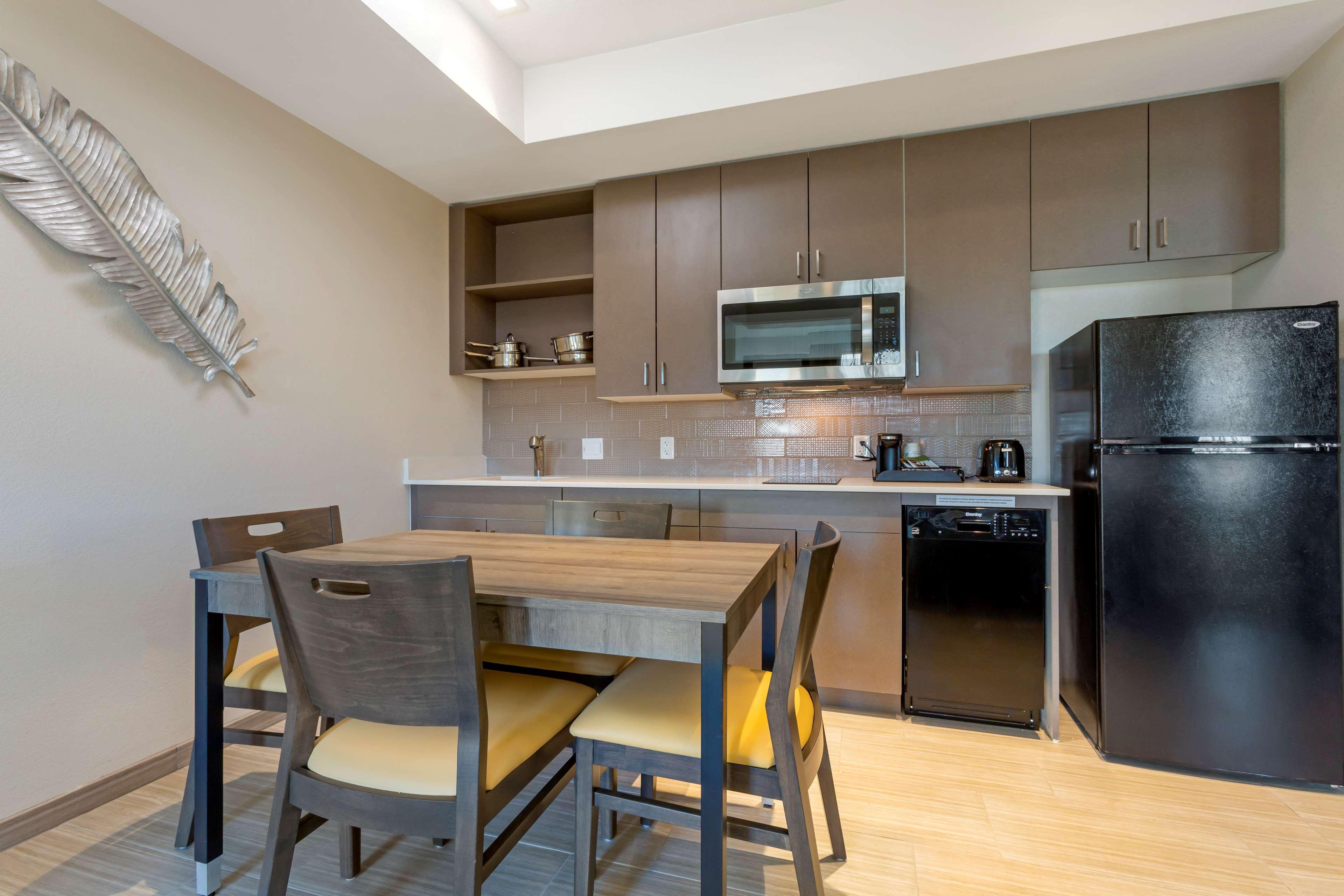 Best Western Plus Executive Residency Phoenix North Happy Valley Eksteriør billede